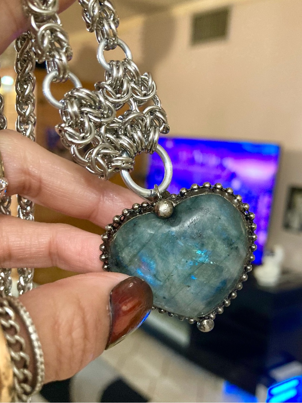 Genuine iridescent labradorite gemstone heart shape charm boho choker necklace . - Picture 12 of 16